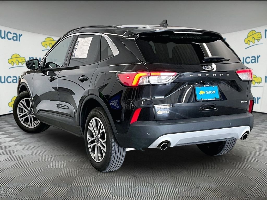 Used 2022 Black Metallic Ford SEL image 4