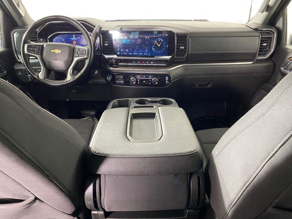 Used 2024 Summit White Chevrolet LT image 25
