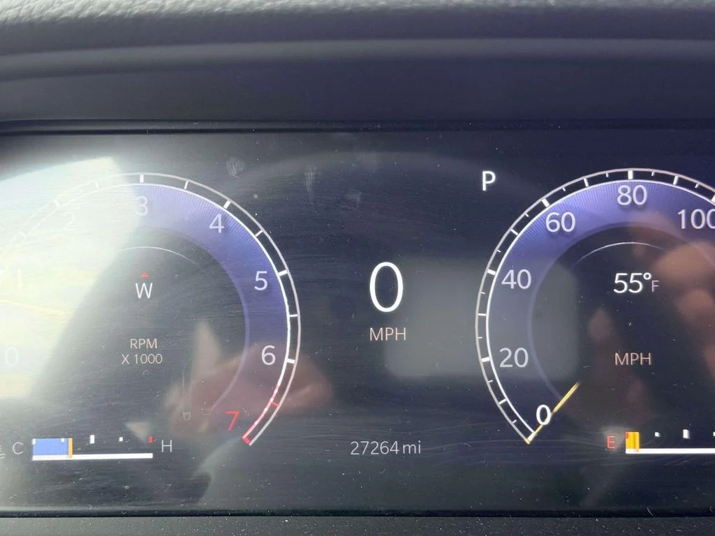 Used 2024 Gray Jeep Laredo image 18