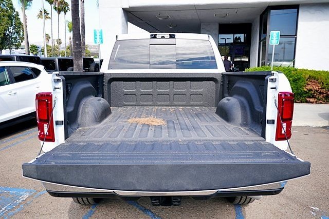 New 2026 Bright White Clear-Coat Exterior Paint RAM Tradesman image 18