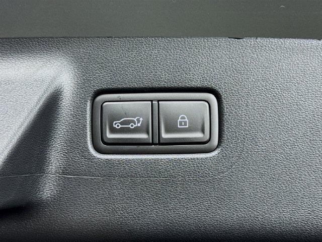 New 2026 Gray Hyundai SE image 38