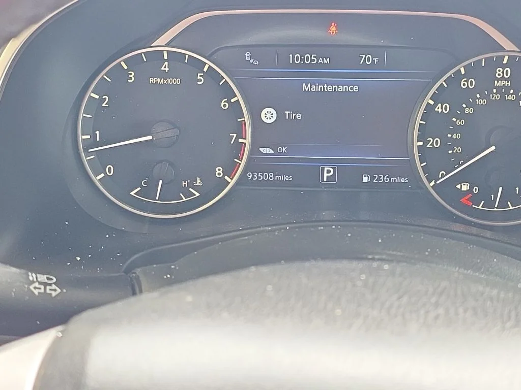 Used 2016 Brown Nissan Platinum image 15