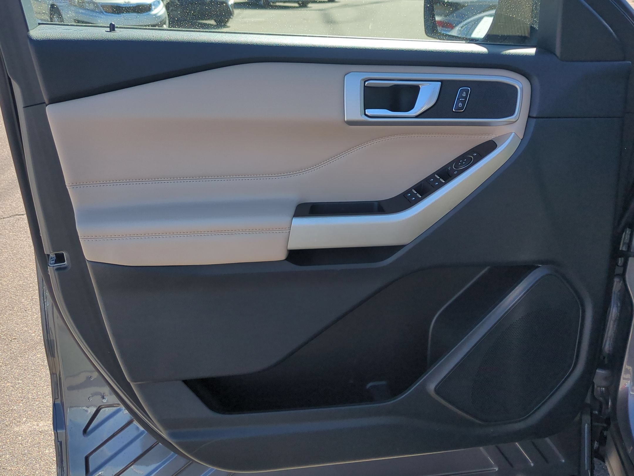 Used 2023 Gray Metallic Ford XLT image 12