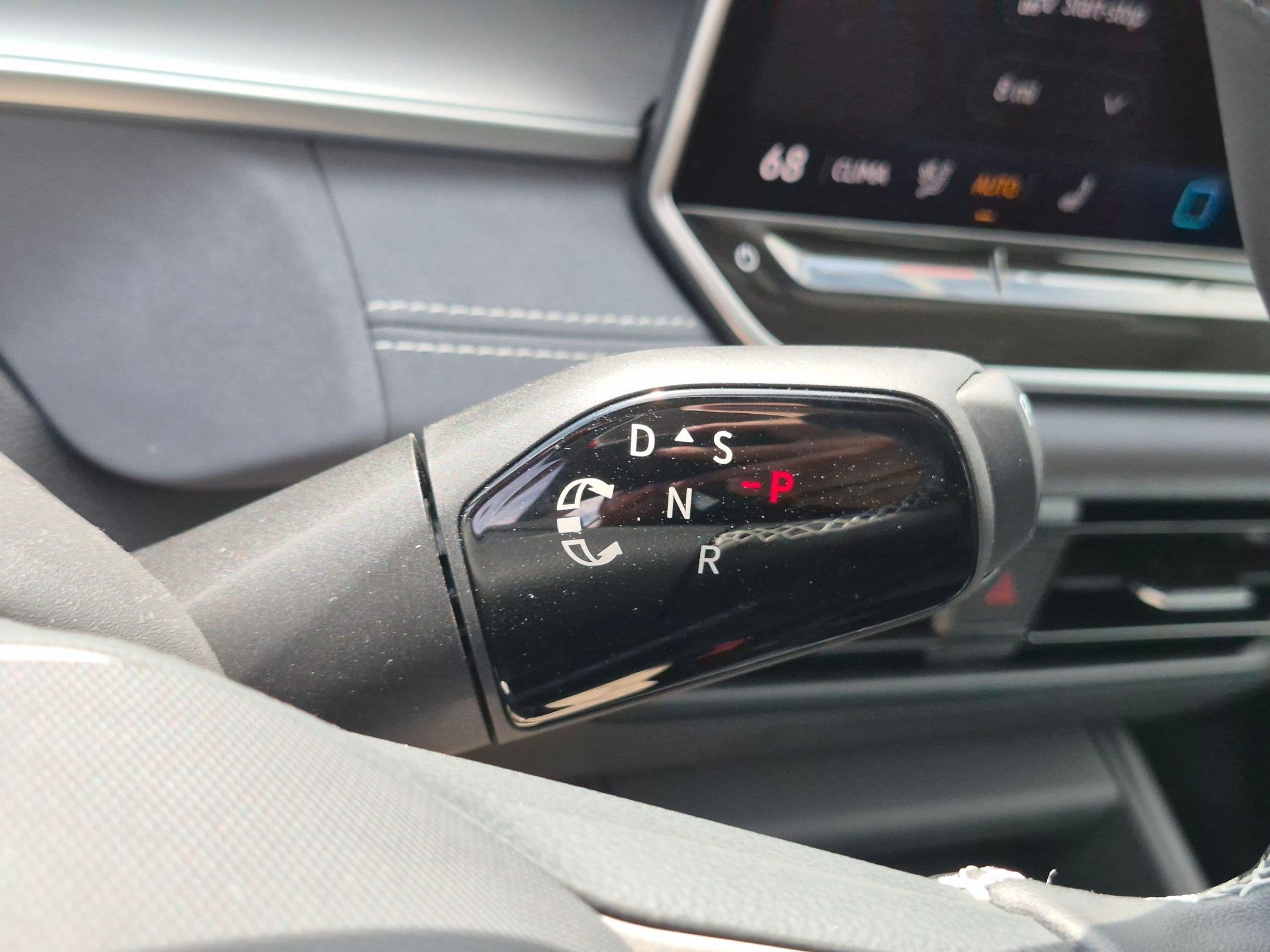 New 2026 Monterey Blue Pearl Volkswagen SE image 12
