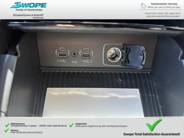 New 2026 Bright White Clear-Coat Exterior Paint Jeep Laredo image 26