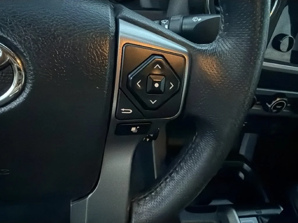 2017 Toyota Tacoma SR5 - Photo 17