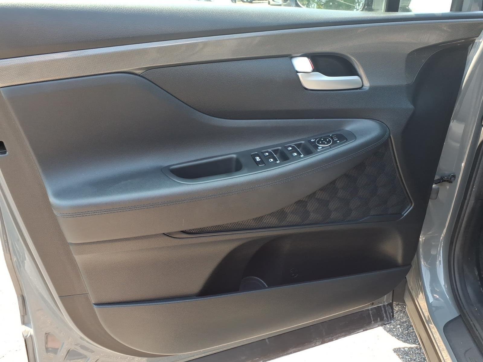 Used 2021 Hampton Gray Hyundai SEL image 23