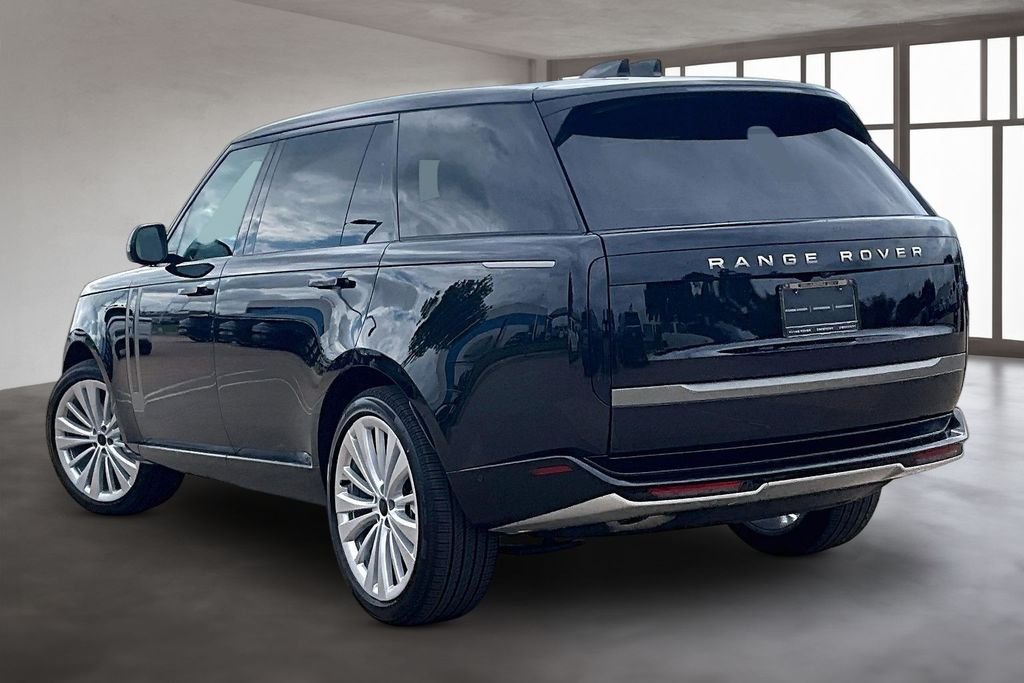 New 2026  Land Rover SE image 3