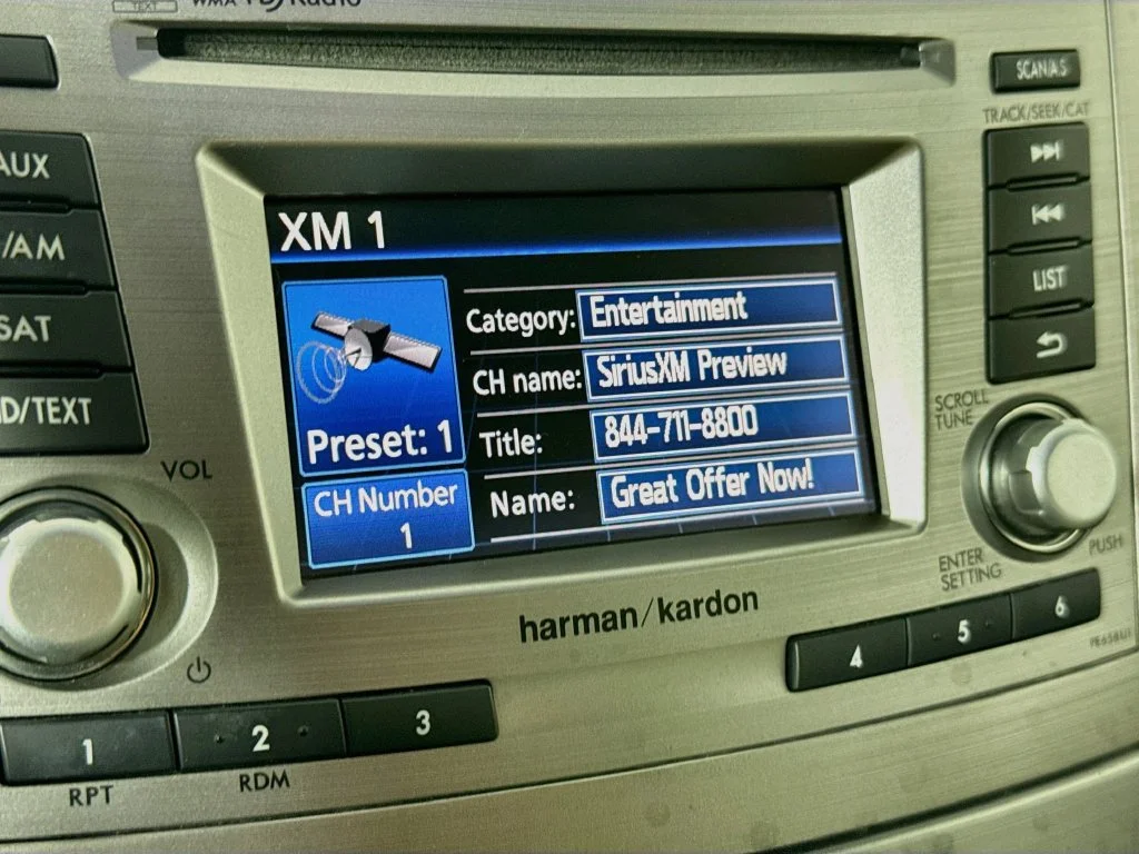 Used 2014 White Subaru 2.5i image 15