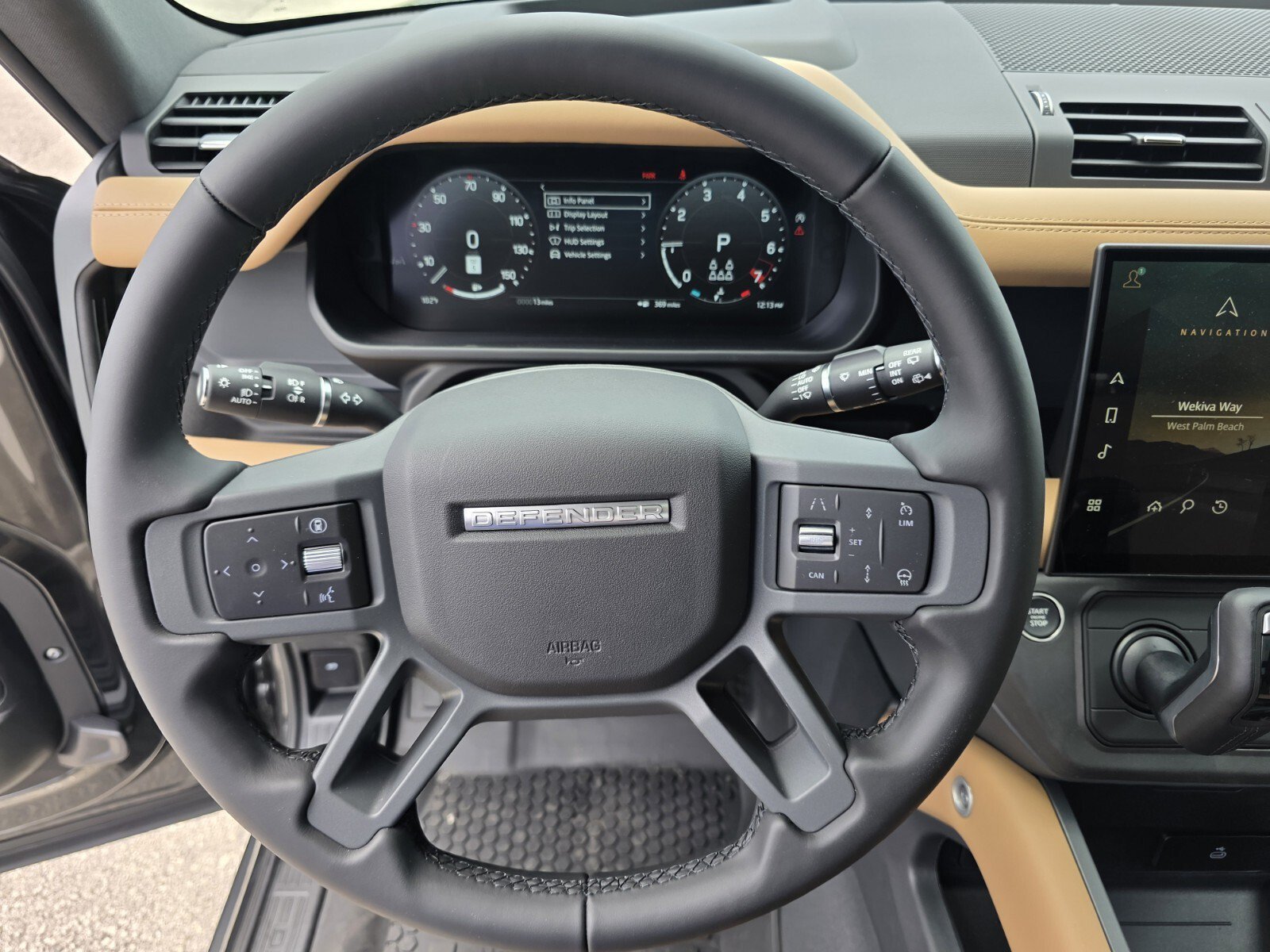 New 2026 Carpathian Grey Land Rover P400 X-Dynamic SE image 16
