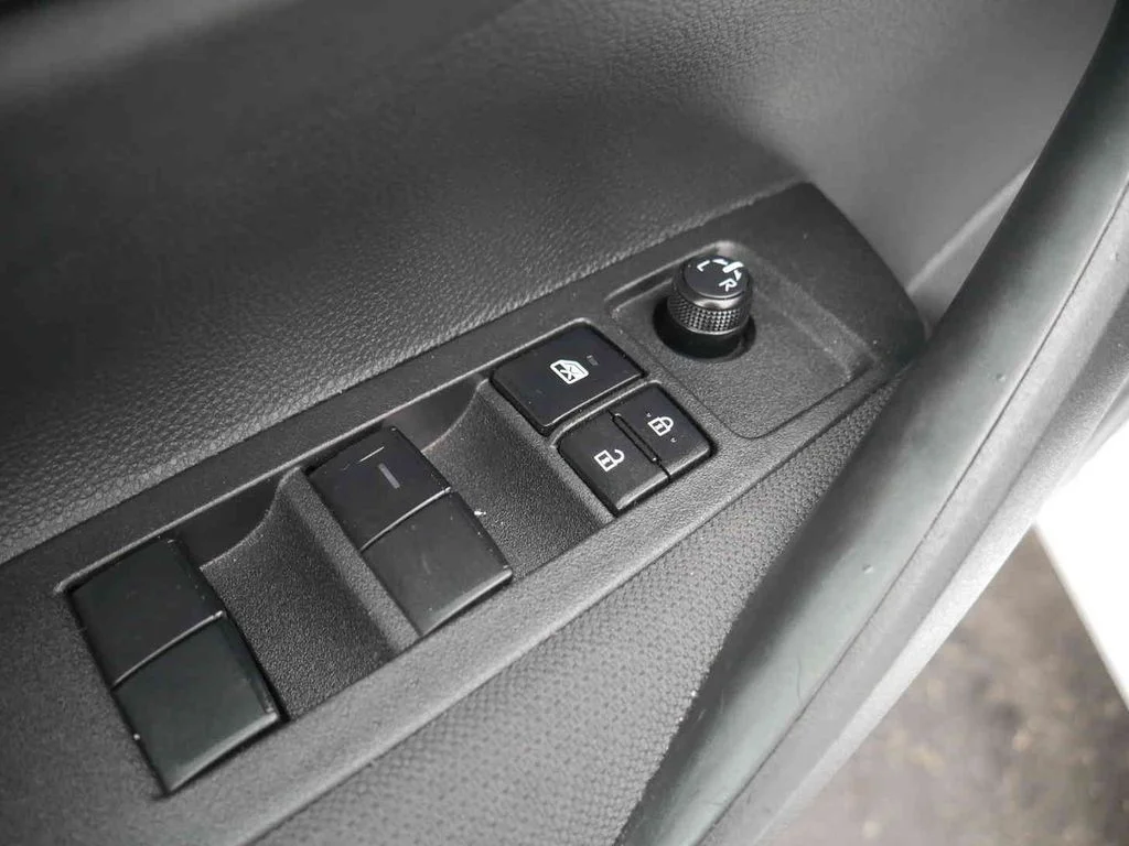 Used 2025 White Toyota LE image 20