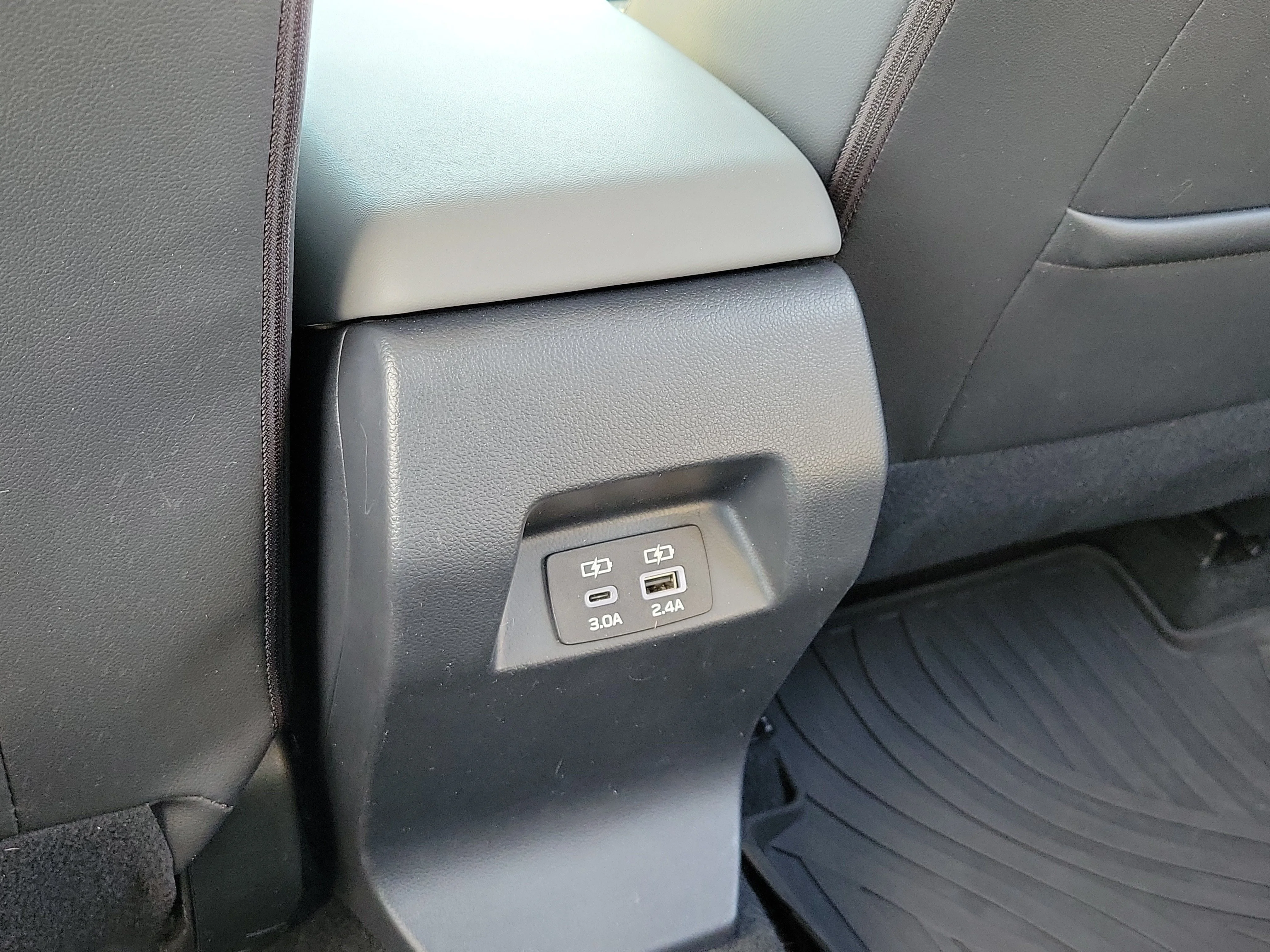 Used 2024 Crystal White Pearl Subaru Premium image 15