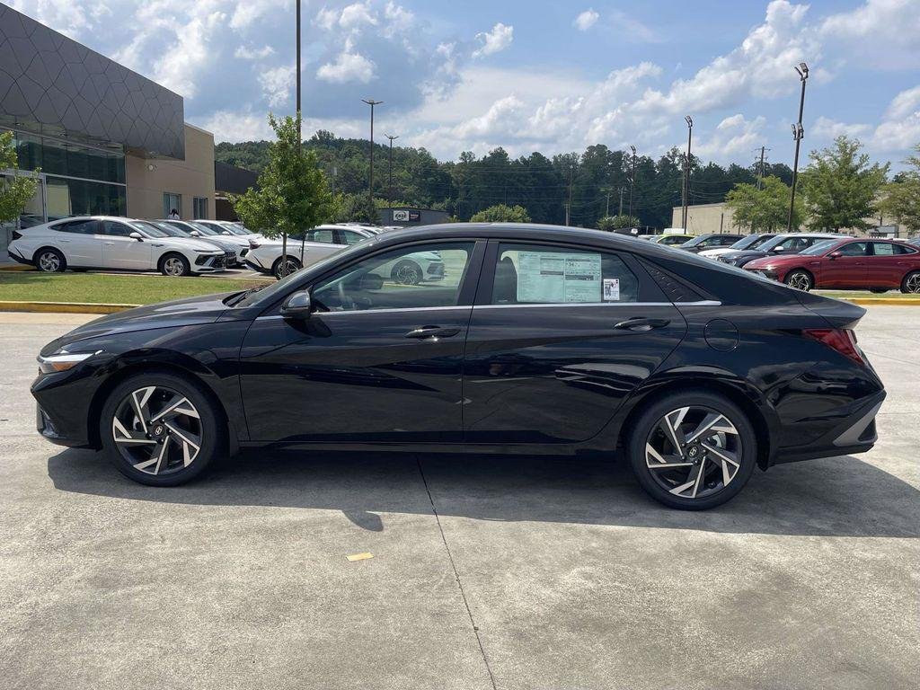 New 2026 Black Hyundai Limited image 31