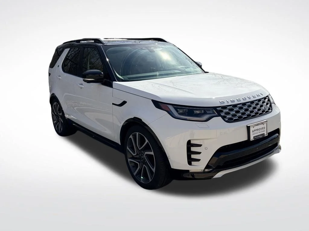 Used 2025 White Land Rover Metropolitan Edition image 3