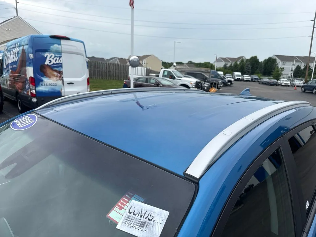 Used 2020 Aqua Blue Hyundai Value image 3
