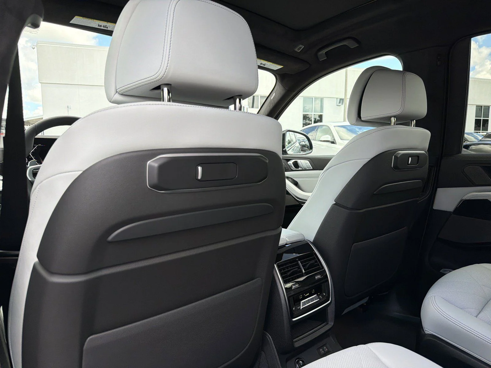 New 2027 Skyscraper Grey Metallic BMW xDrive40i image 22
