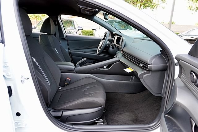 New 2026 White Hyundai SEL Sport image 14