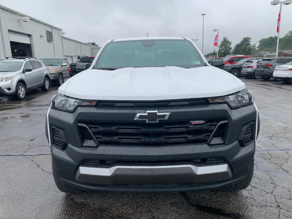 Used 2023 White Chevrolet Trail Boss image 8