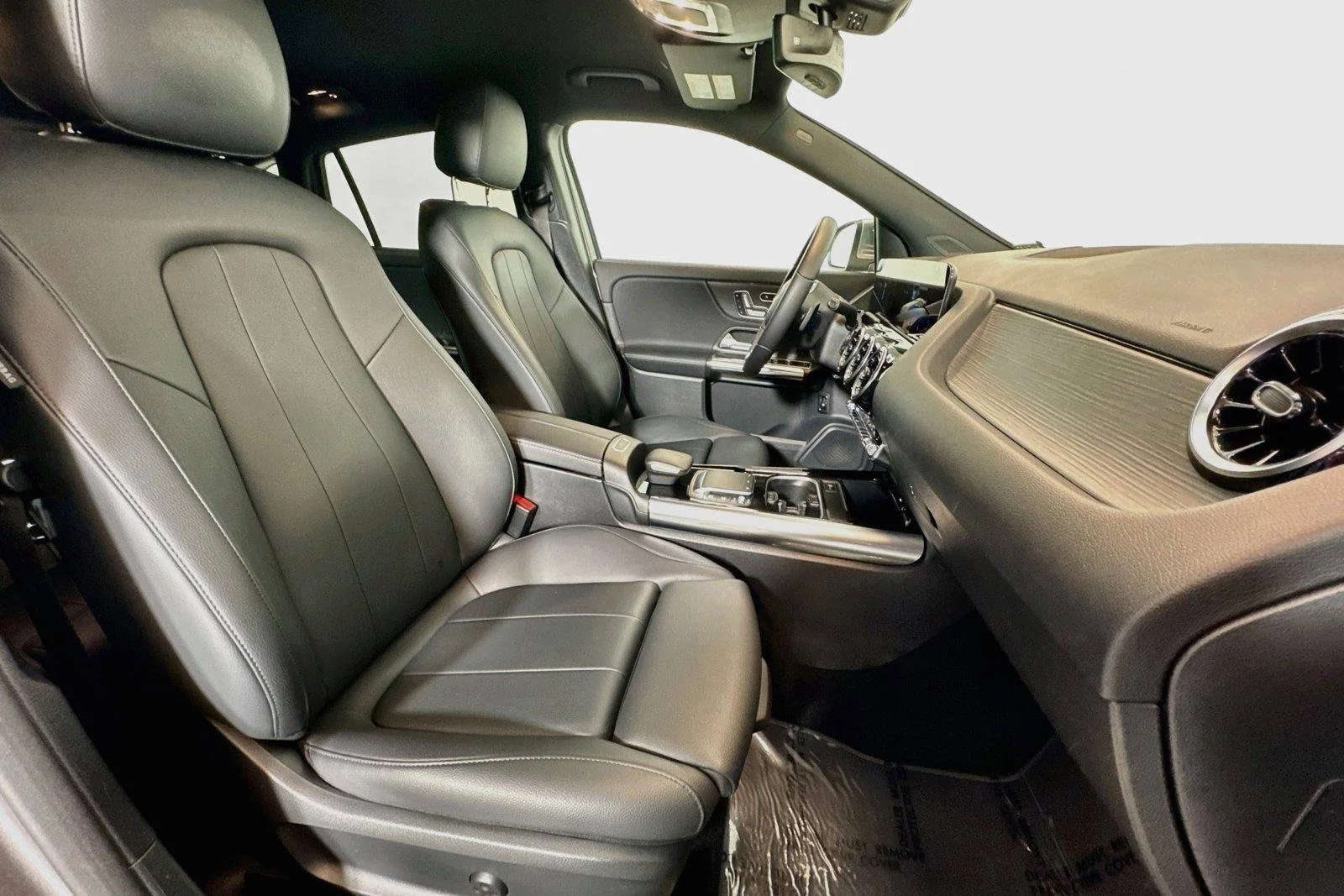Used 2023 Mountain Grey Metallic Mercedes-Benz GLA 250 image 26