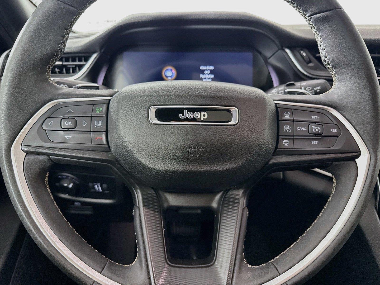 Used 2024 Velvet Red Pearlcoat Jeep Altitude X image 16