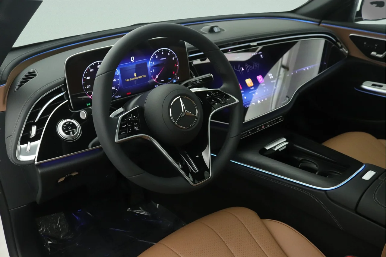 New 2026 Polar White Mercedes-Benz E 350 image 4