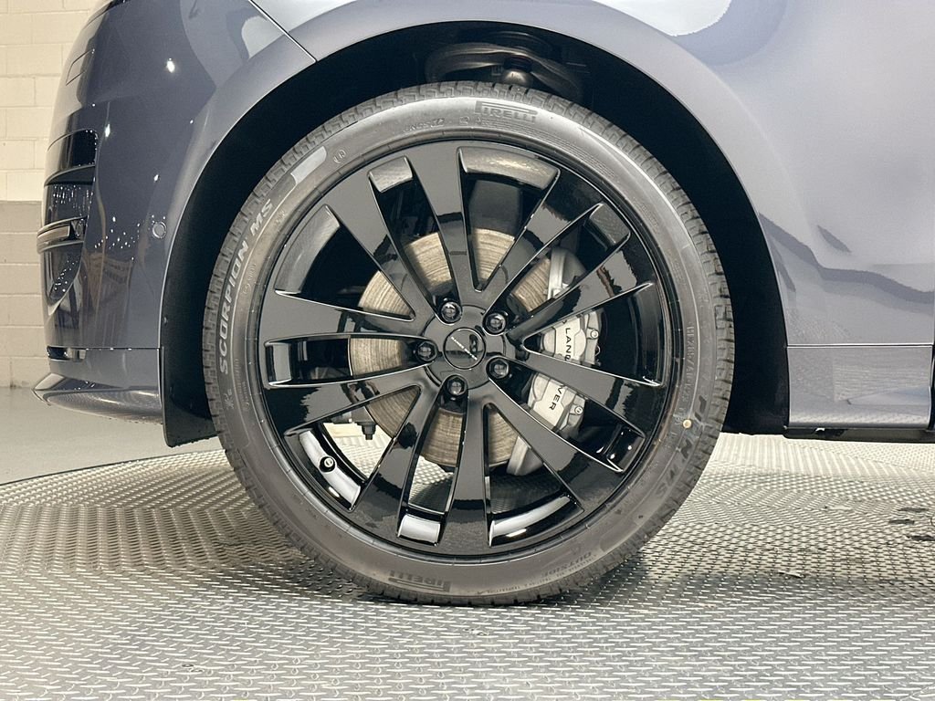 New 2026 Varesine Blue Land Rover Dynamic SE image 5