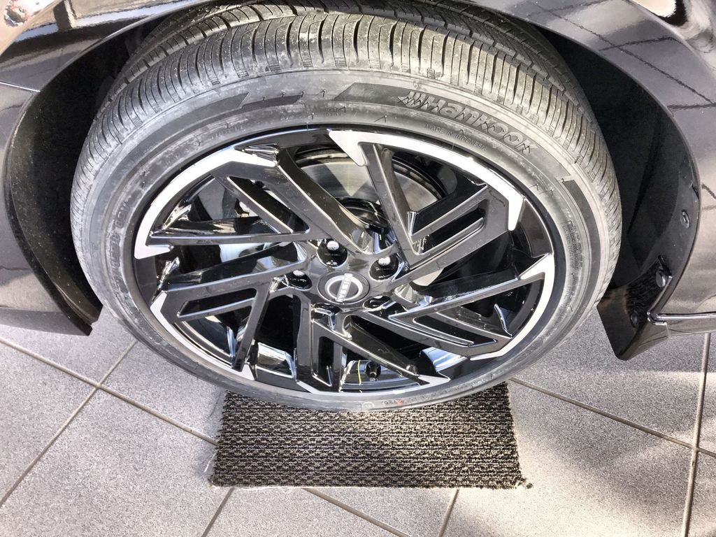 New 2026 Super Black Nissan SR image 10