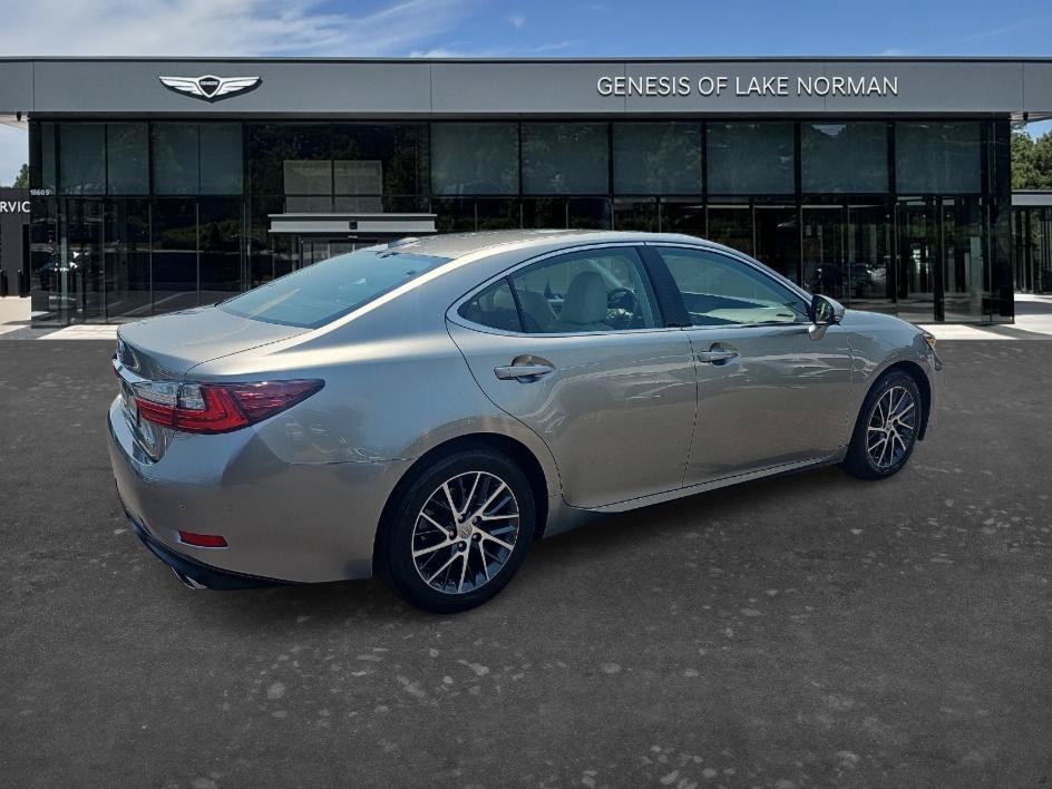Used 2017 Atomic Silver Lexus ES 350 image 5