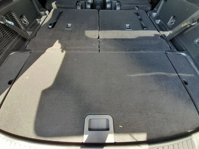 Used 2023 Gray Metallic Ford ST-Line image 60