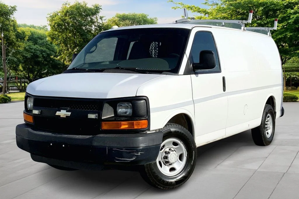 2015 Chevrolet Express 2500 Work Van HD's photo