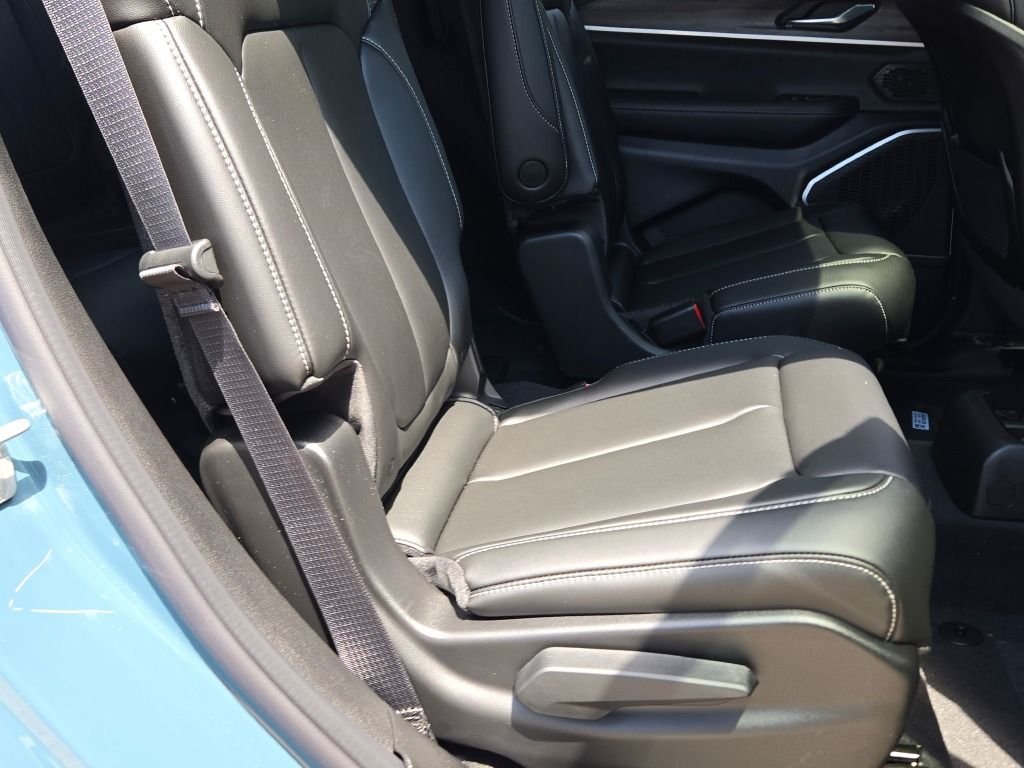 New 2026 Steel Blue Jeep Limited image 9