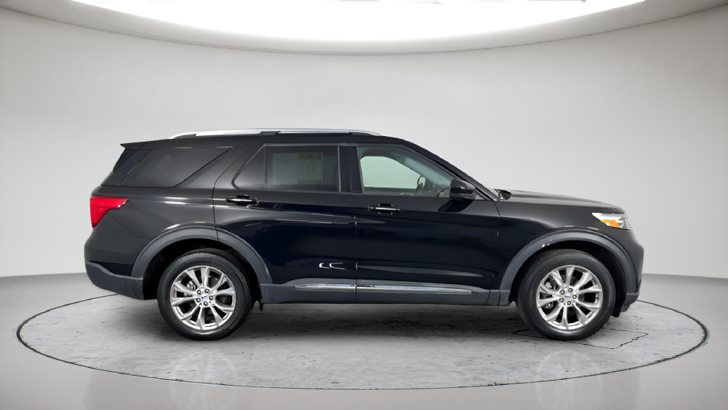 Used 2024 Black Ford Limited image 4