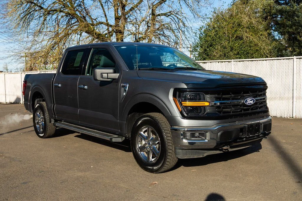 Used 2025 Gray Ford XLT image 1