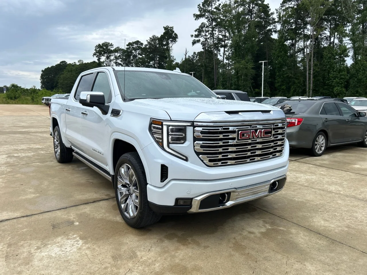 New 2026 Glacier White Tricoat GMC Denali image 2