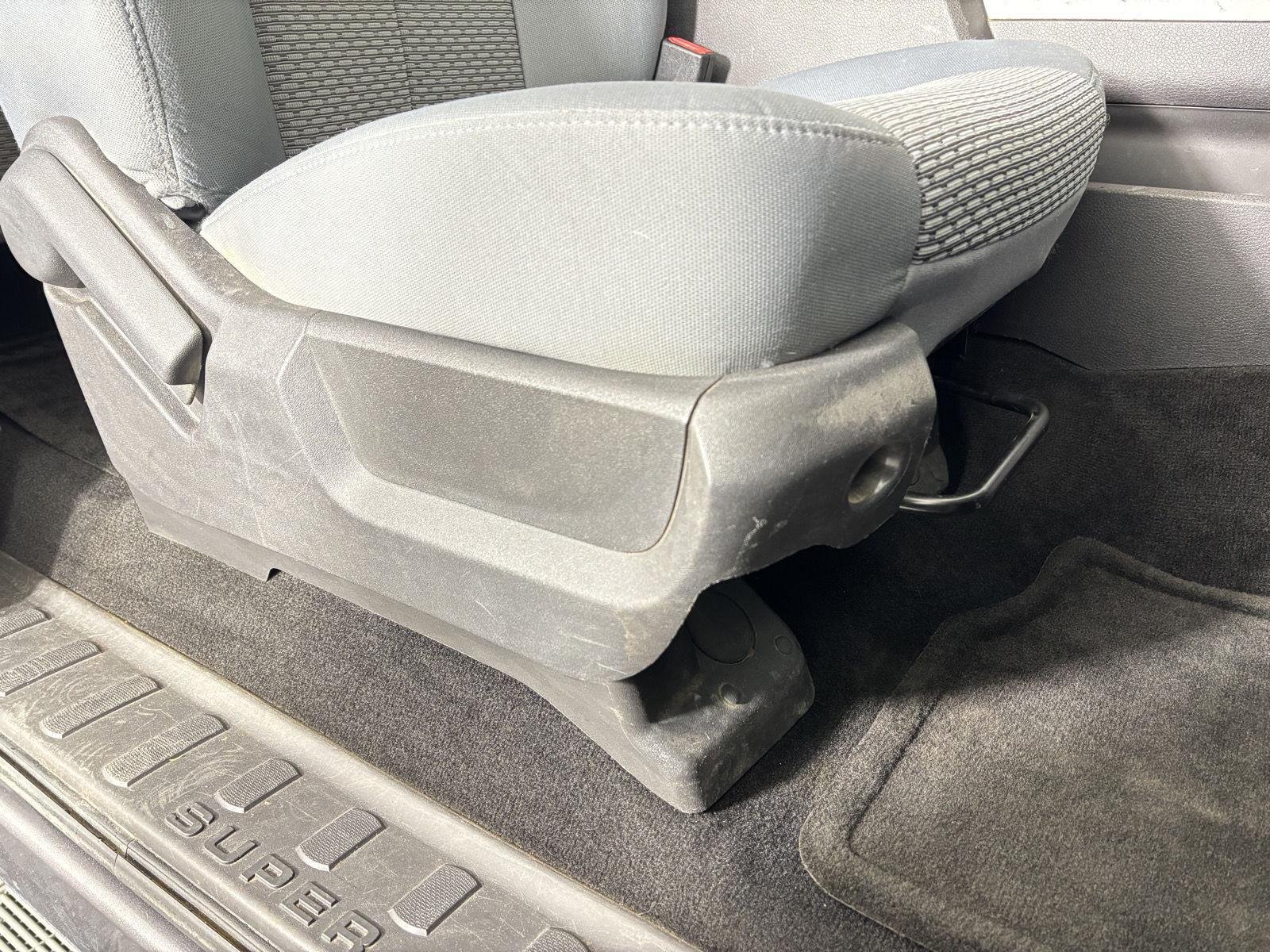 Used 2014 Sterling Gray Metallic Ford XLT image 22