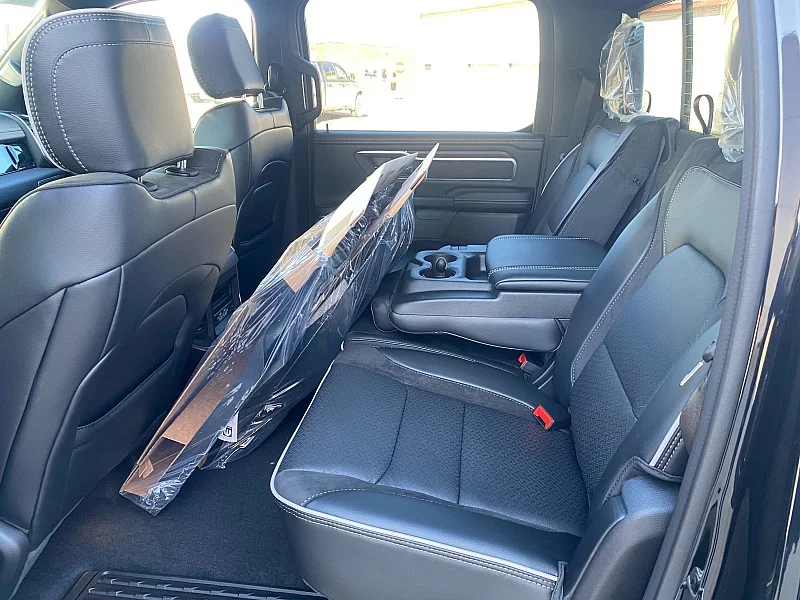 2026 RAM 1500 Laramie - Photo 24