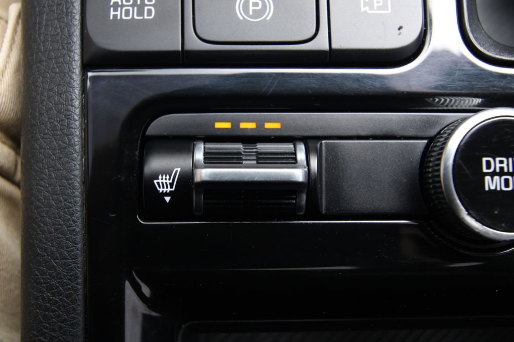 Used 2025 Gray Kia GT-Line image 27