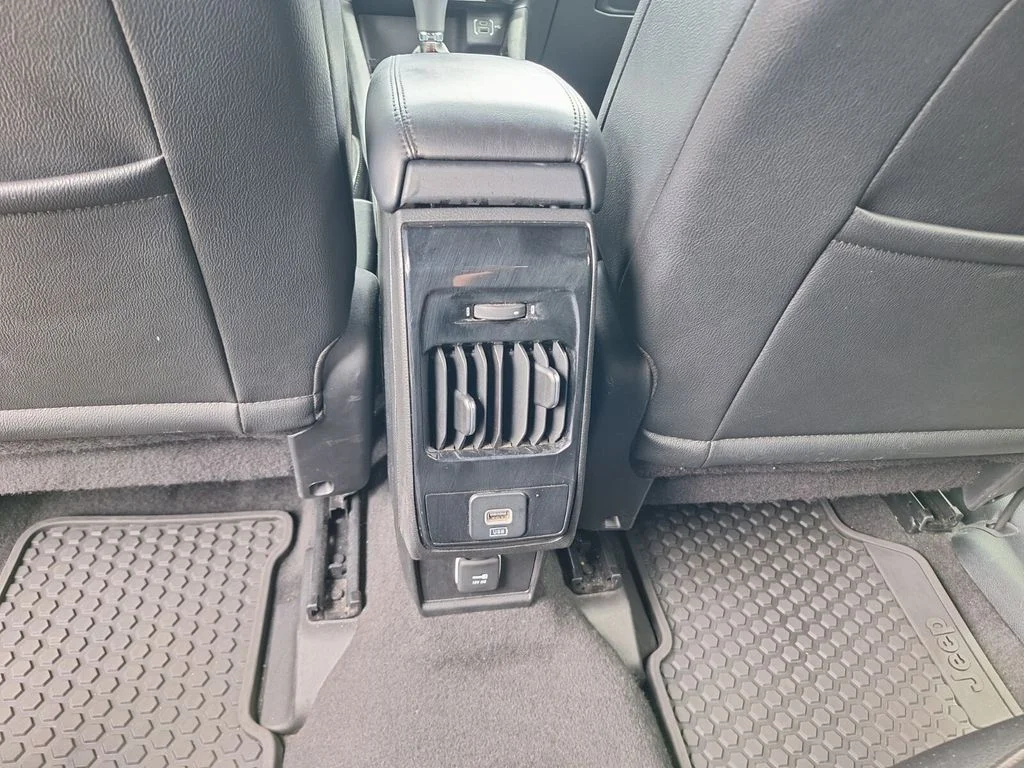 Used 2024 Silver Jeep Trailhawk image 12