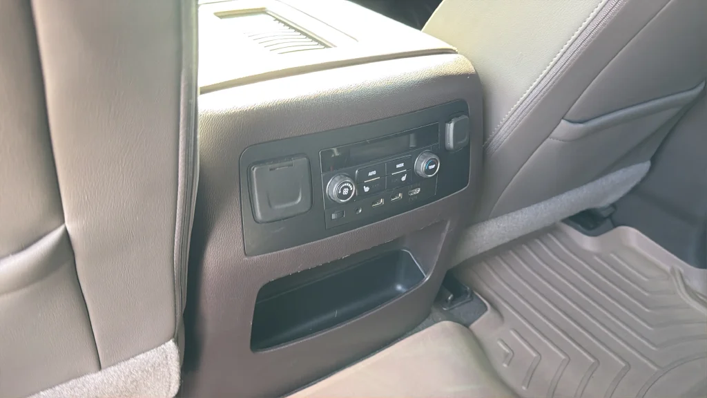 Used 2019 White GMC Denali image 22