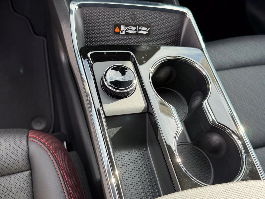 2027 Chevrolet Equinox RS - Photo 12