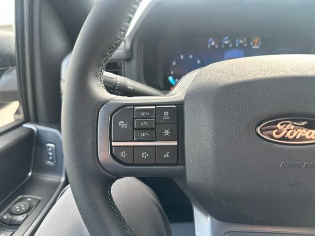 New 2026 Carbonized Gray Metallic Ford XLT image 39