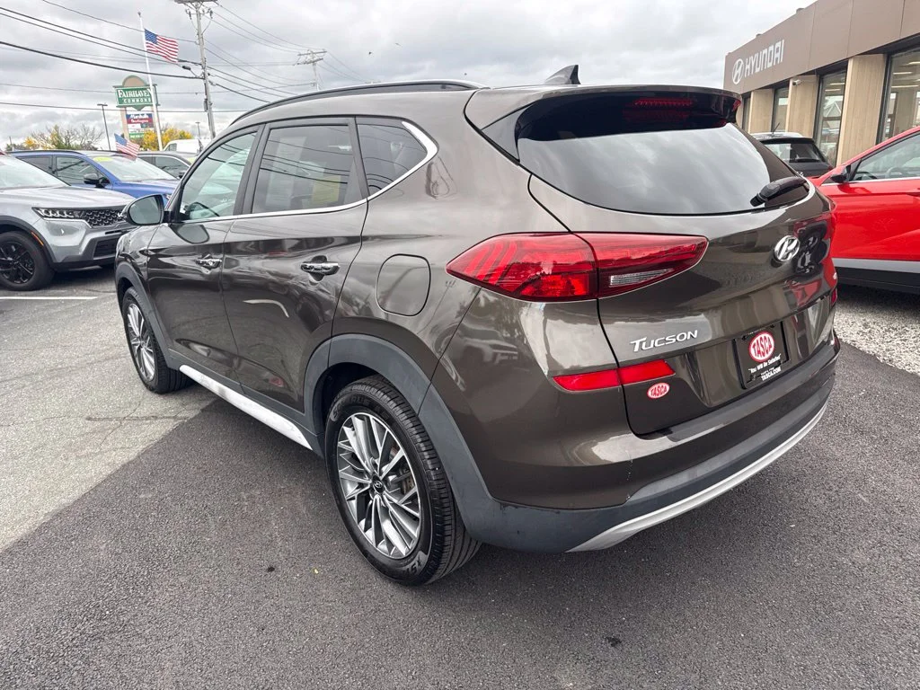 Used 2019 Green Hyundai Ultimate image 7