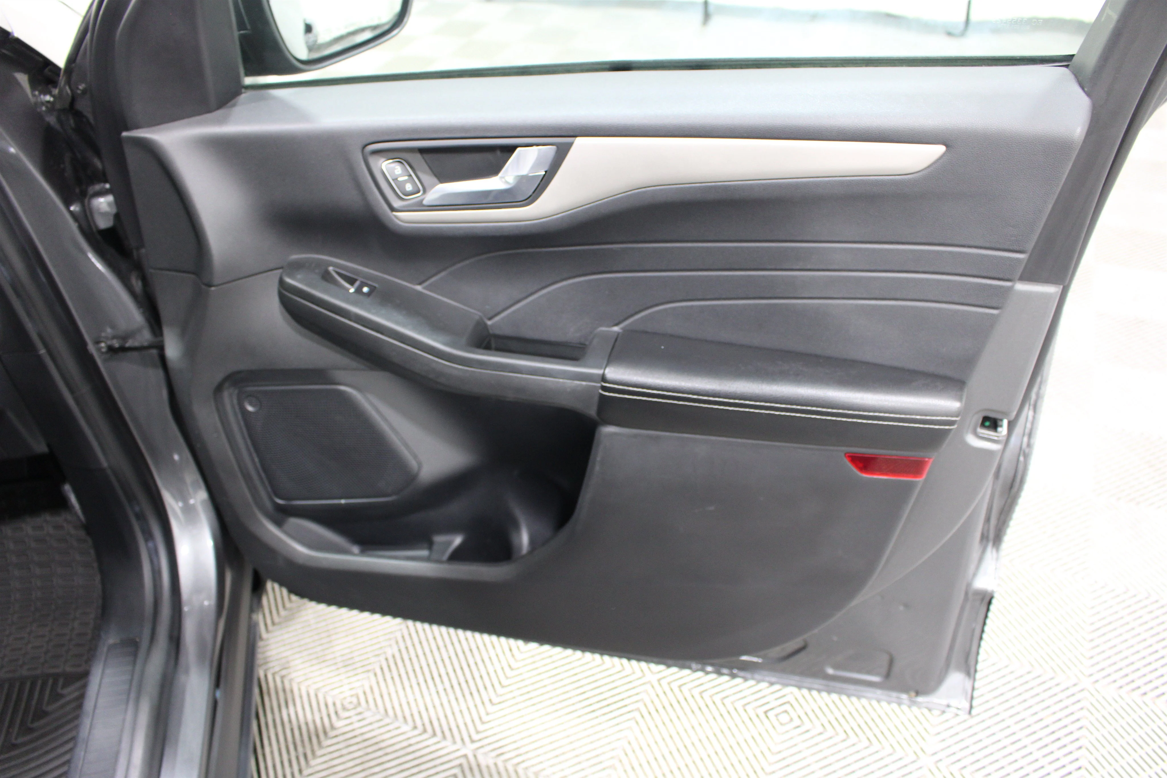 2022 Ford Escape SEL - Photo 27