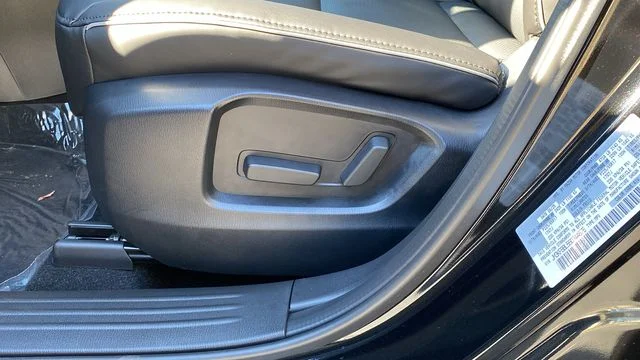 2025 Mazda CX-5 S Select Package - Photo 18