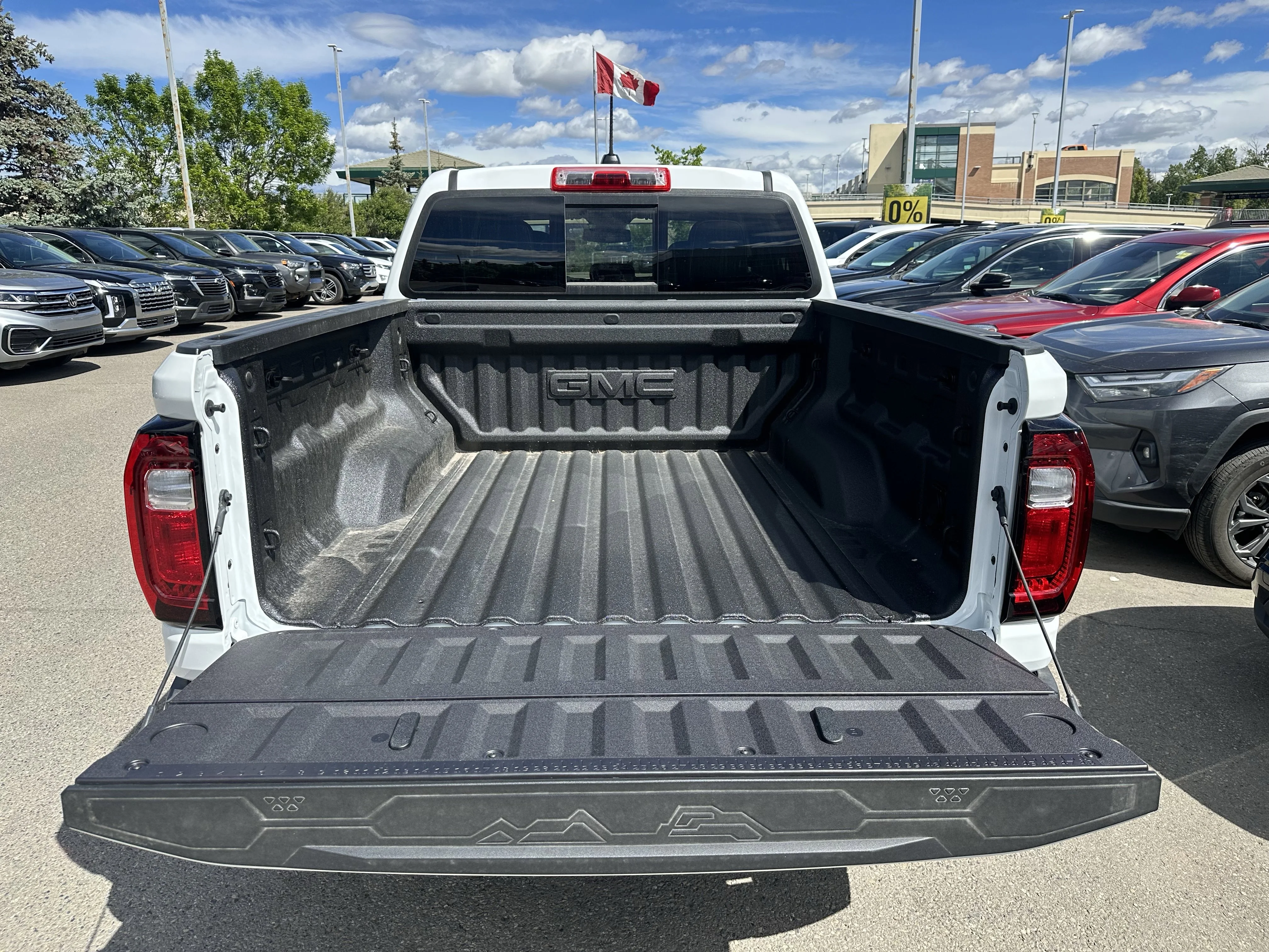 New 2026 Summit White GMC AT4 image 8