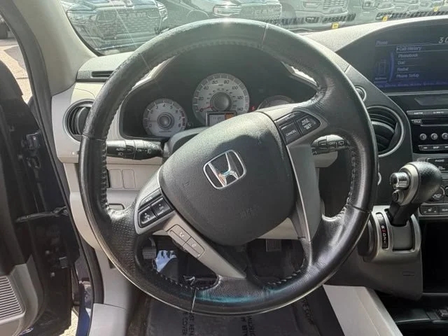 Used 2013 Blue Honda EX-L image 22