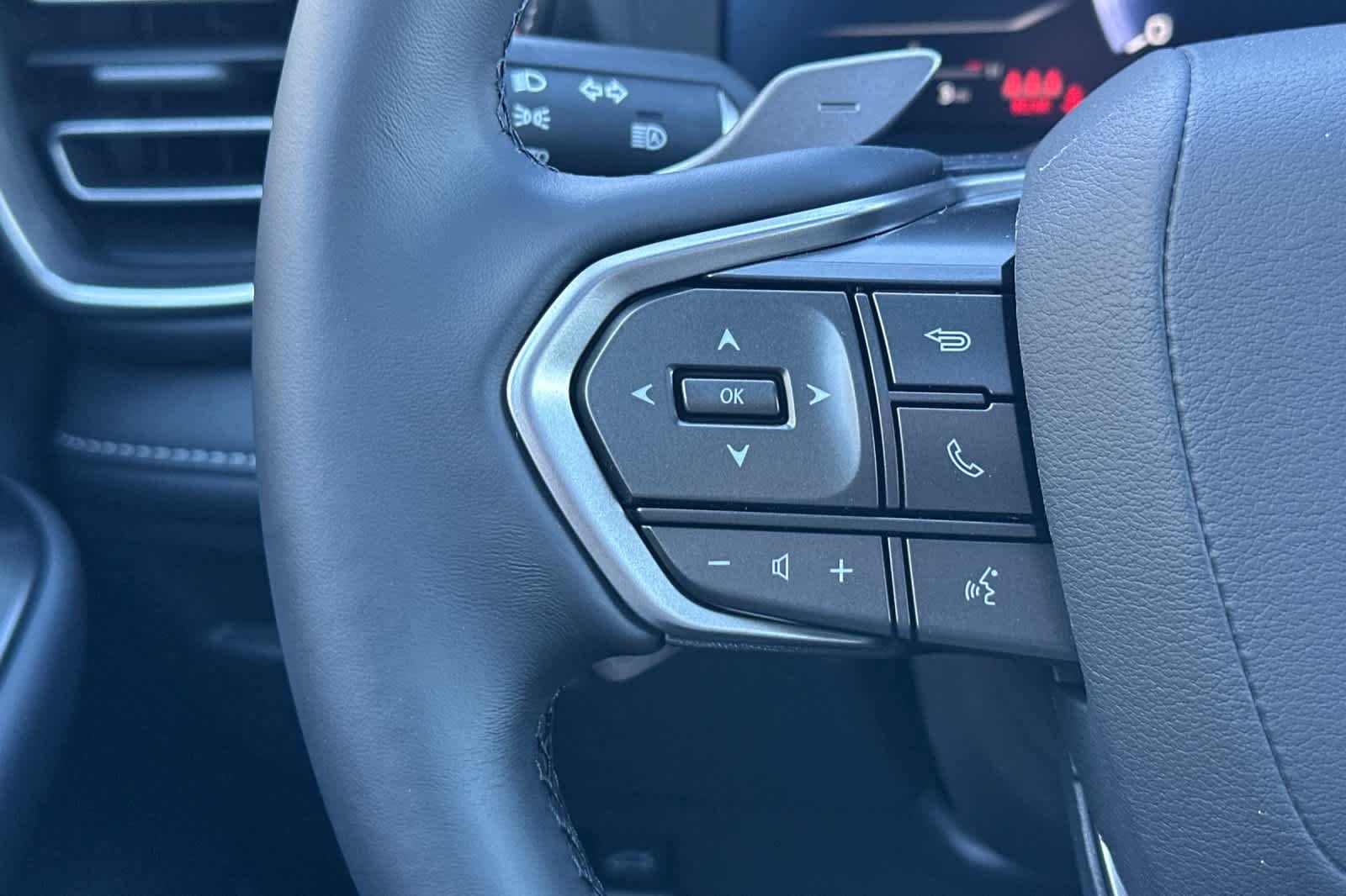 2026 Lexus IS 350 F SPORT DESIGN - Photo 25