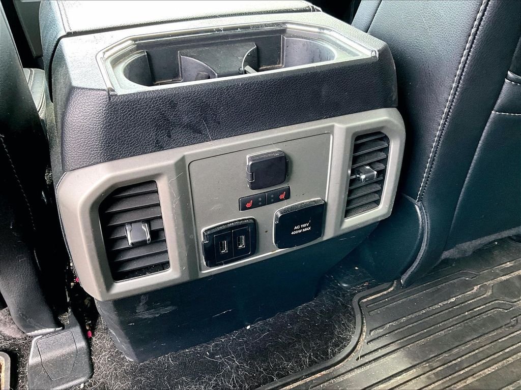 Used 2019 Agate Black Metallic Ford Lariat image 28