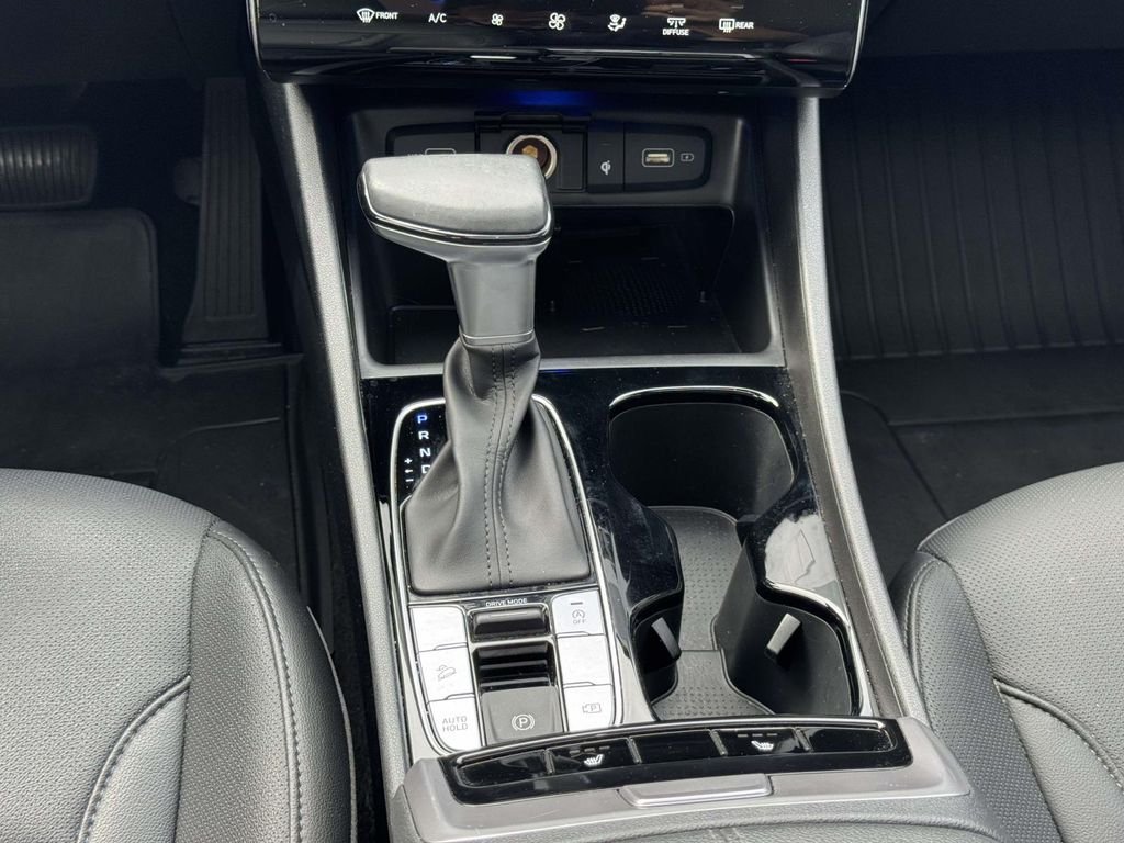 Used 2024 Gray Hyundai SEL image 8