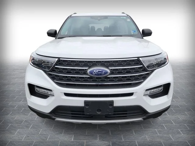 Used 2024 White Ford XLT image 2